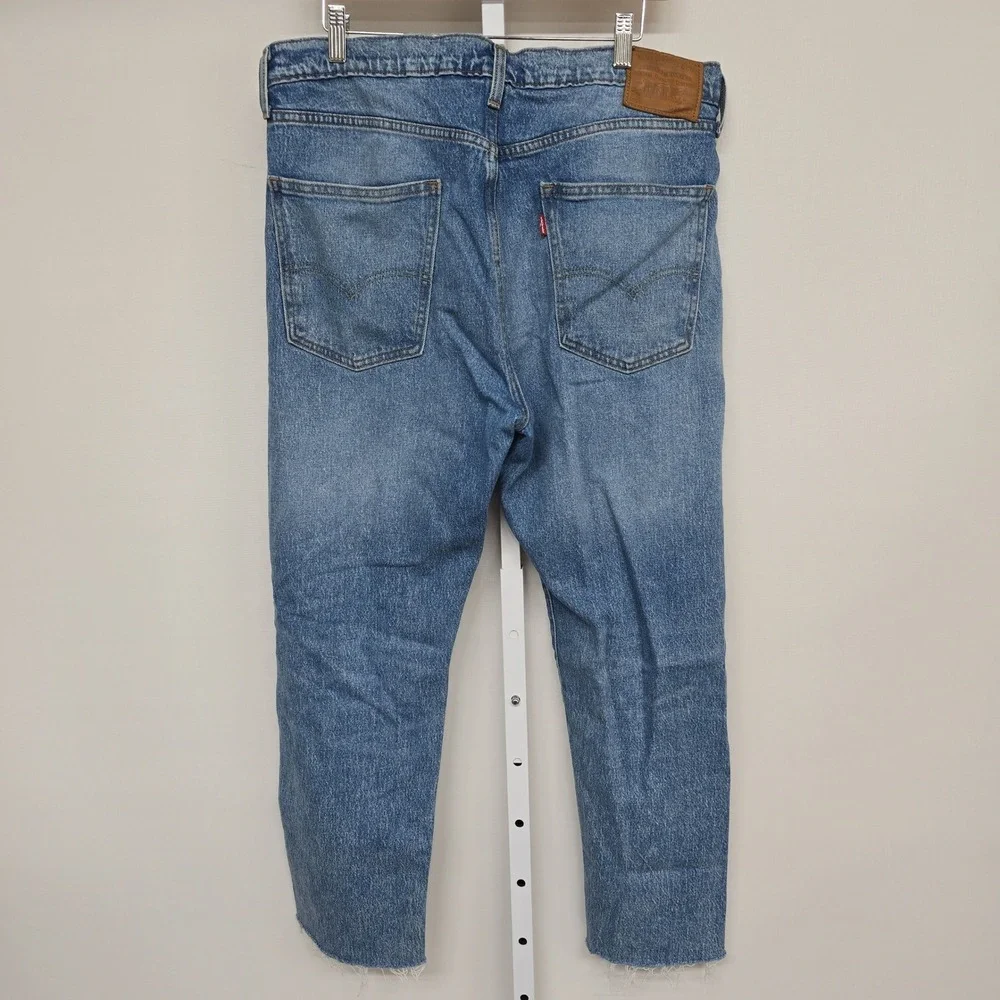 Levis capital levi